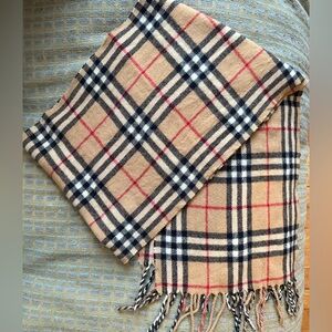 Classic Checkered Scarf